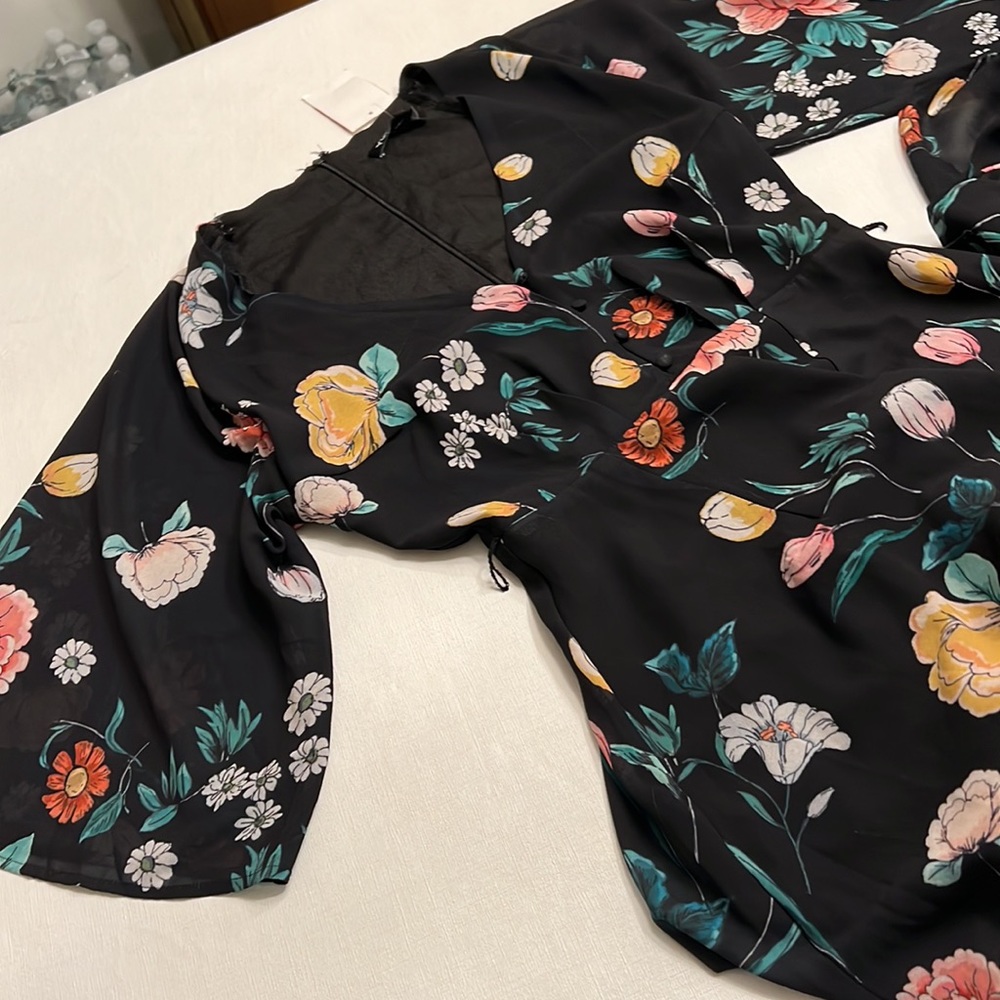 12. NWT Yumi Kim Spell Bound Black Floral Maxi Dress w/ Slit - Picture 7 of 7